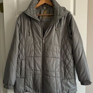 Long Beach Women's Quilted Gray Puffer Jacket